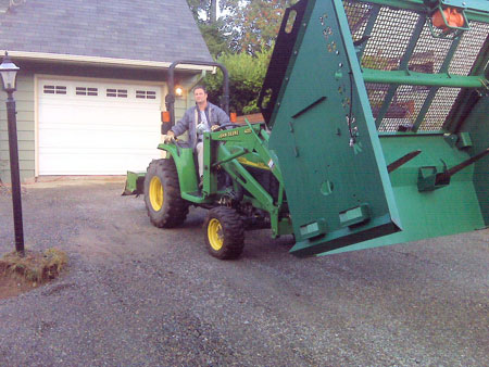 Bucket Tractor and the OMHProScreen PVG-12V soil screener